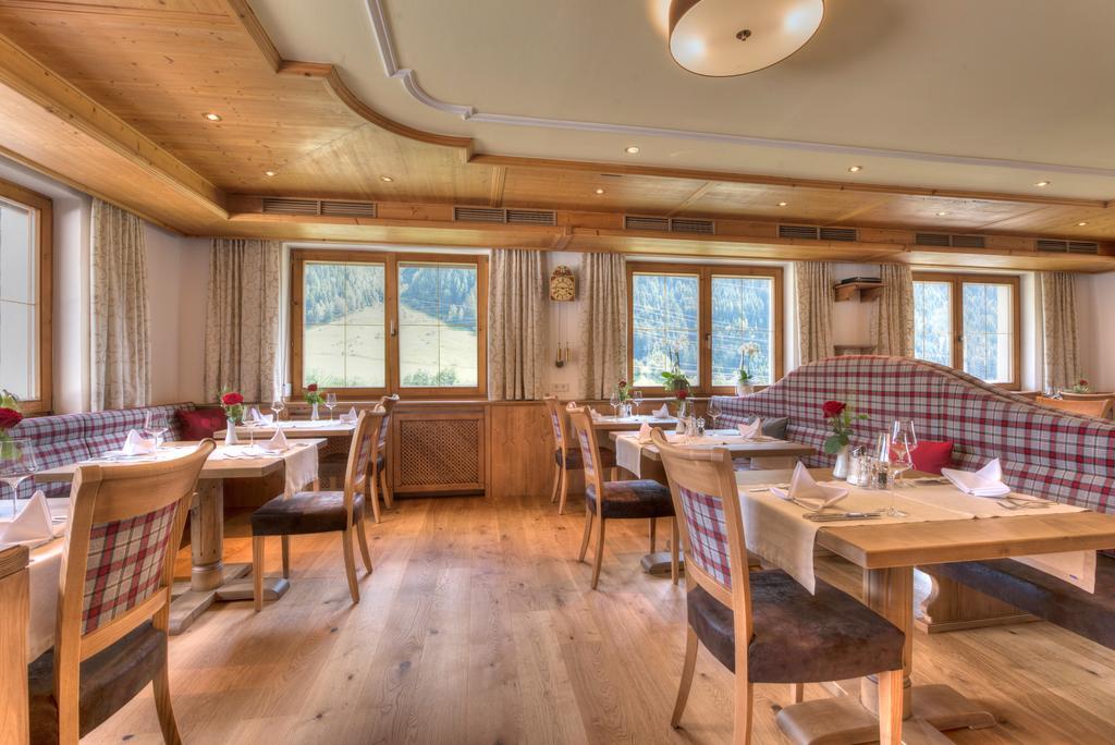 Hotel Traube Pettneu am Arlberg Exterior foto